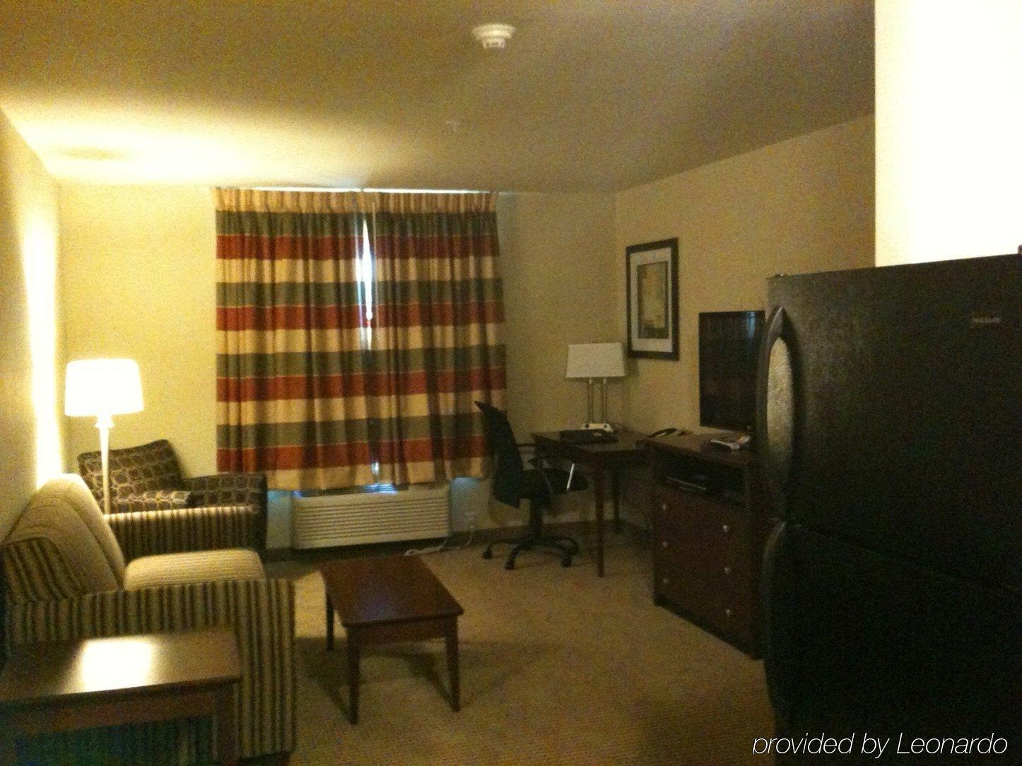 Boarders Inn & Suites By Cobblestone Hotels - オシュコシュ 部屋 写真